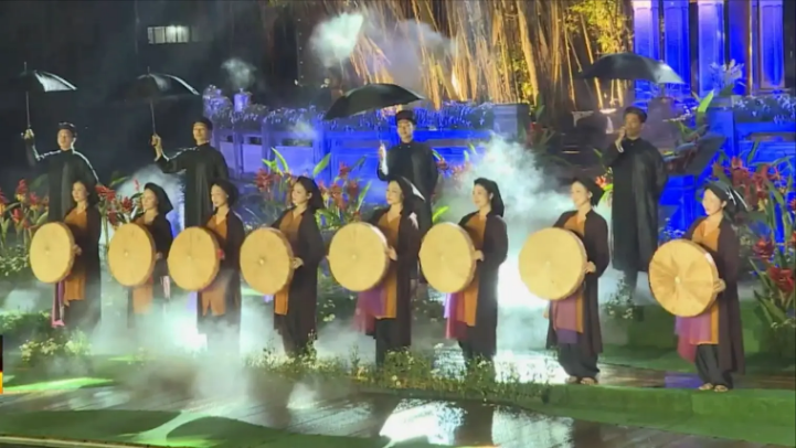 Đêm nghệ thuật 'Áo dài trên con đường di sản'